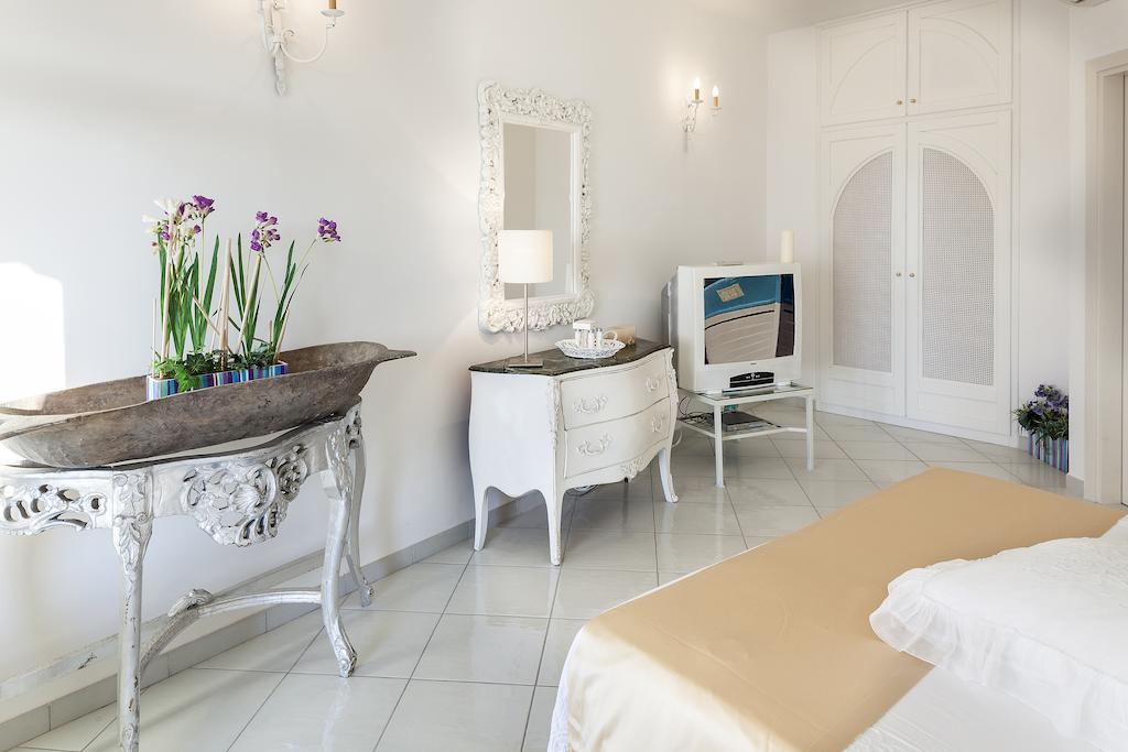 La Villa Resort & Spa Sant'Angelo  Quarto foto